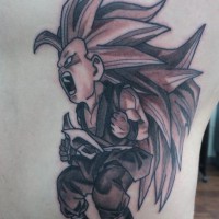 脇腹にドラゴンボール孫悟空のタトゥー